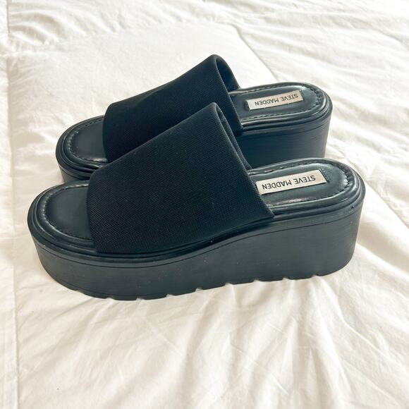 Steve Madden Overjoyed Black Mesh Platform Slide Sandals Size 8.5M EUC - Picture 3 of 8